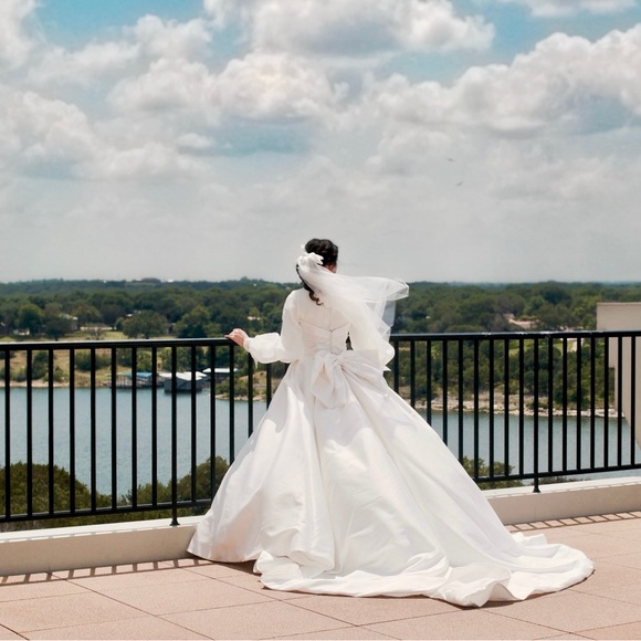 Meet your Posher, Genna - Picture 4 of 10